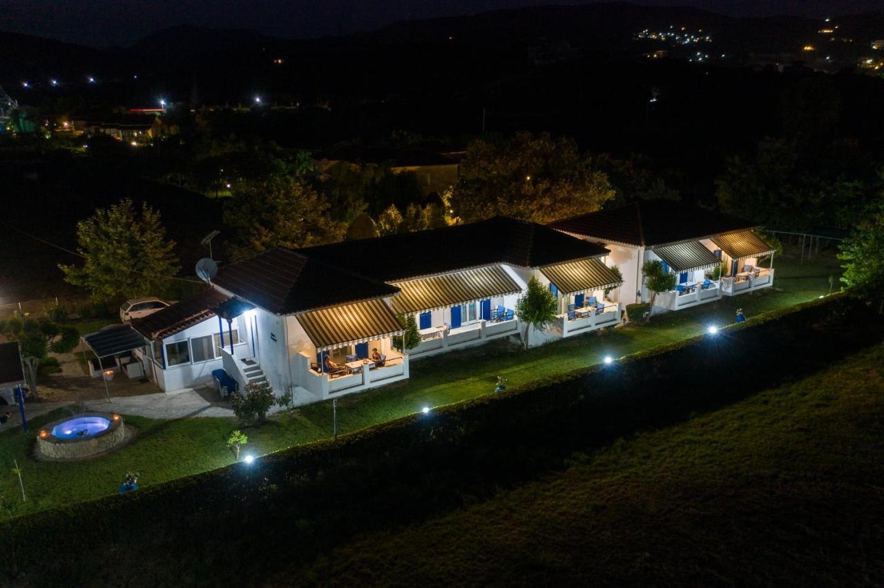Blue Houses Apartments Финикунда Экстерьер фото